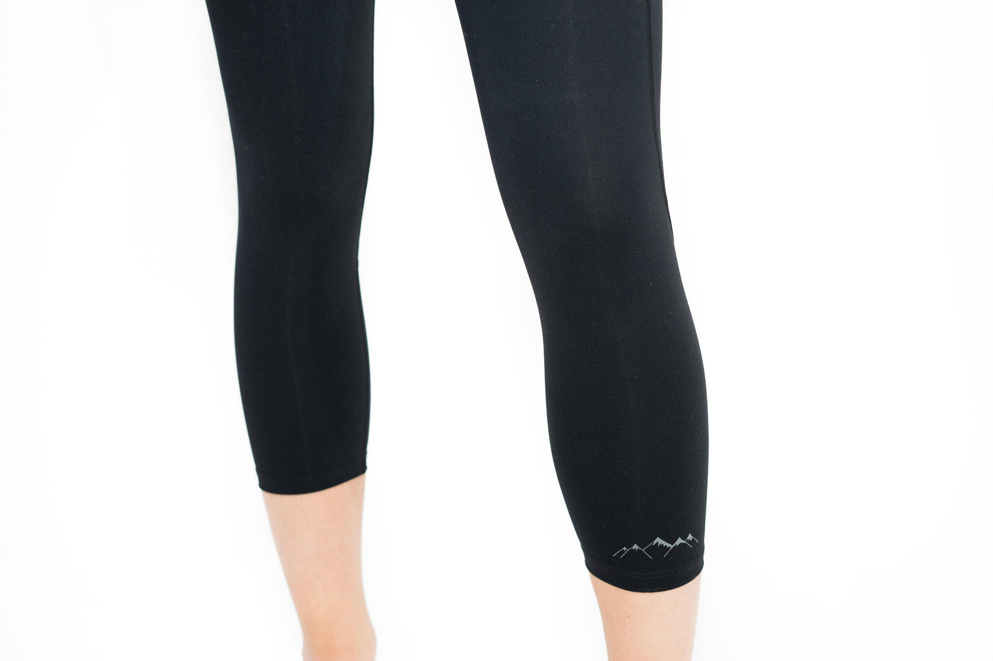 Adventure Capri Legging - Black