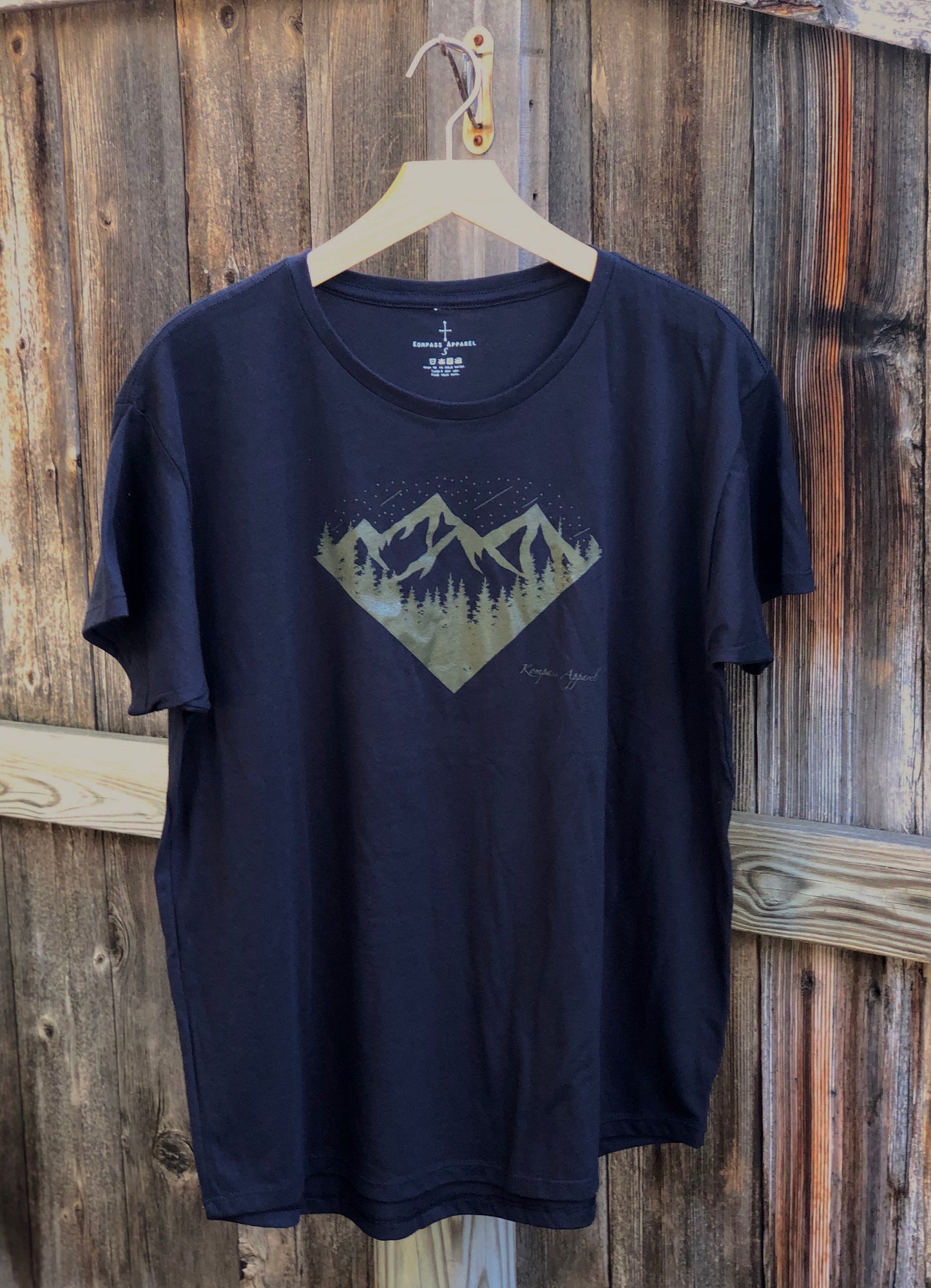 Wilderness Flow Tee